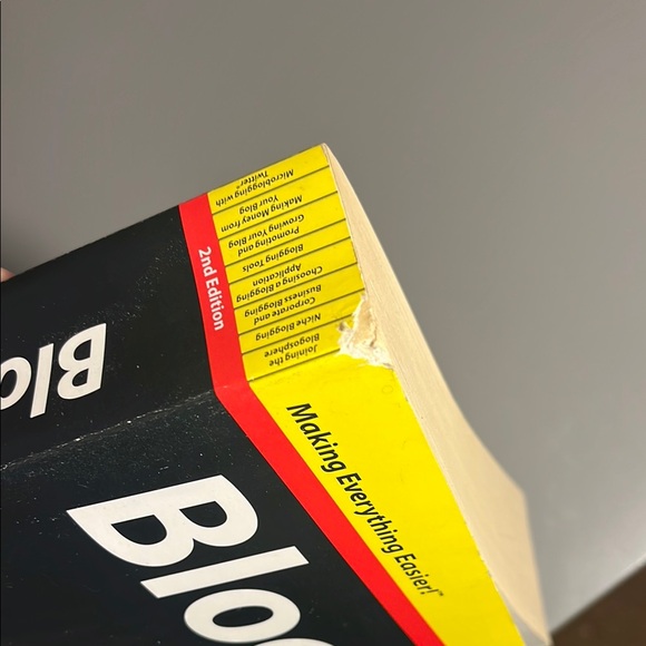 Blogging All-in-One For Dummies Book NWT - Picture 3 of 3